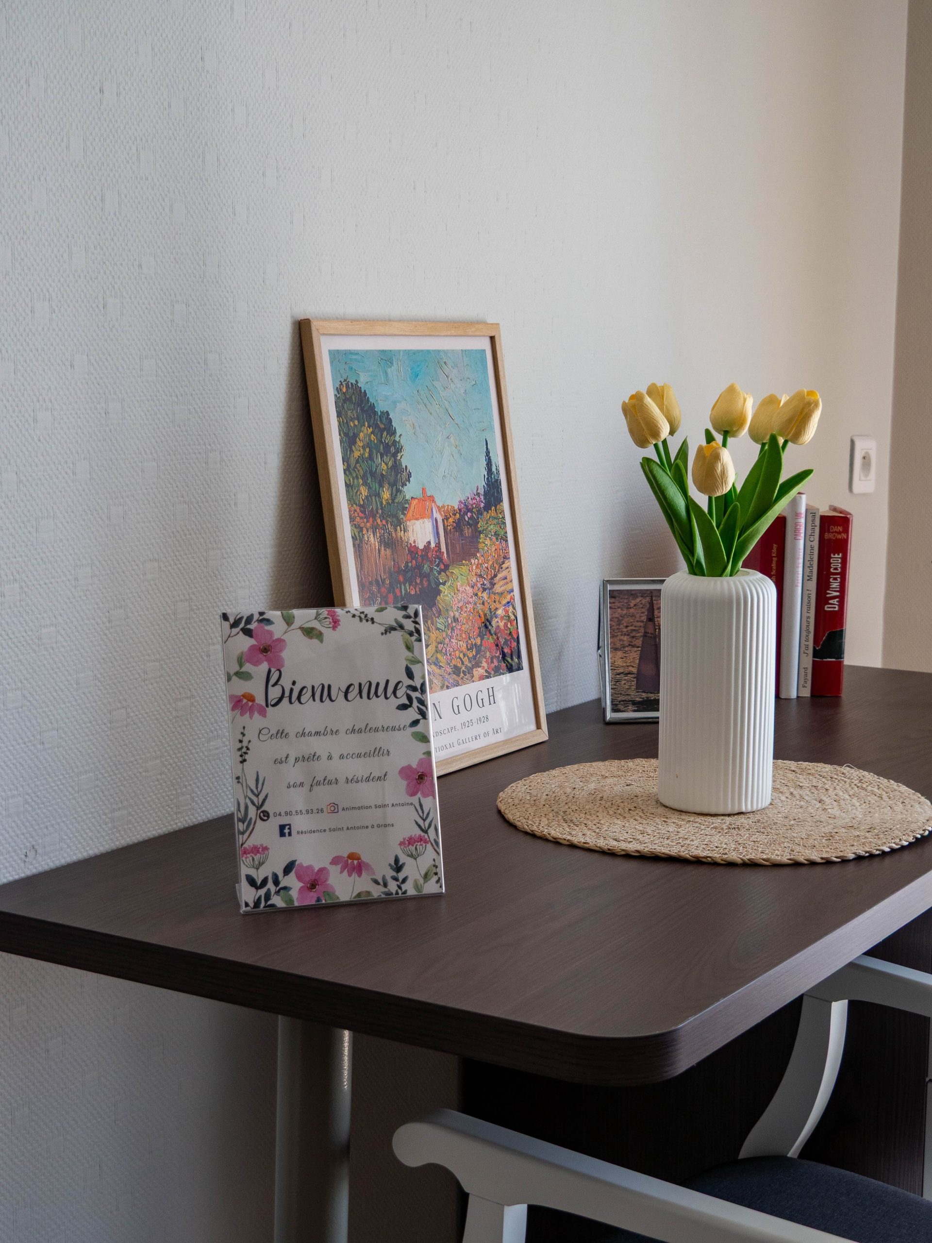 chambre-ehpad-table
